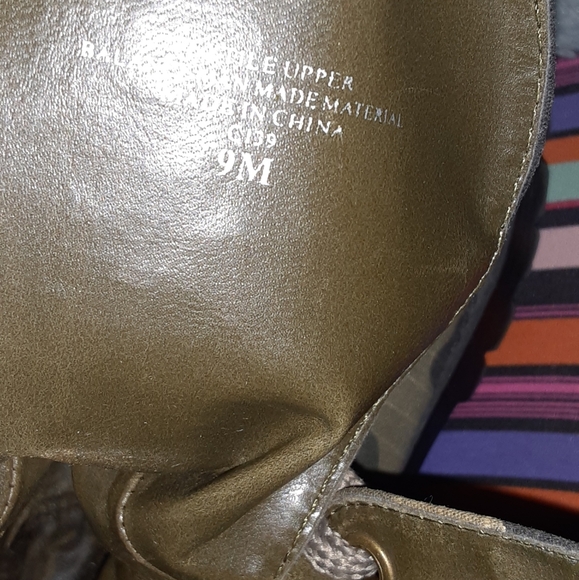 Boots - Picture 11 of 12